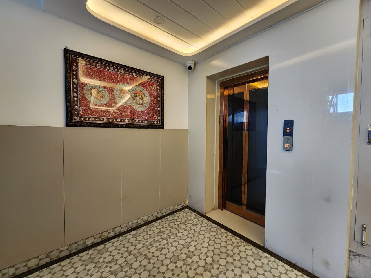 Lift lobby with décor and CCTV security
